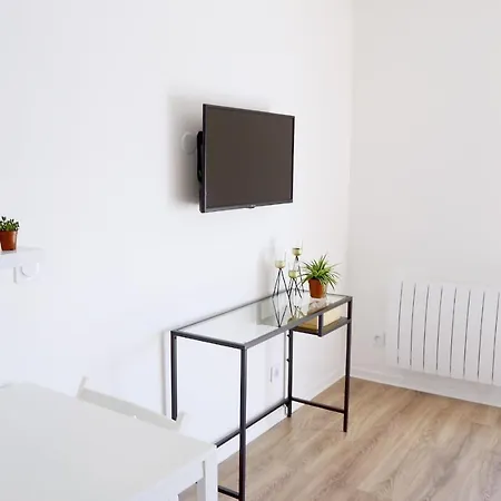 Apartment Belle Vue Bordeaux - Parking Prive - Netflix - Tram A Cenon