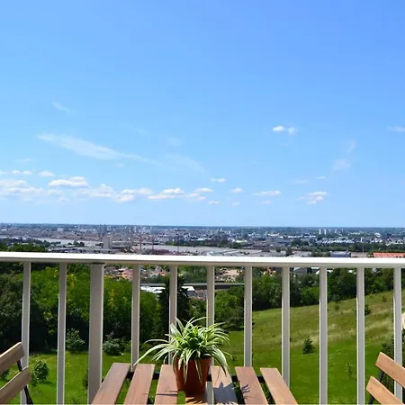 Apartment Belle Vue Bordeaux - Parking Prive - Netflix - Tram A *